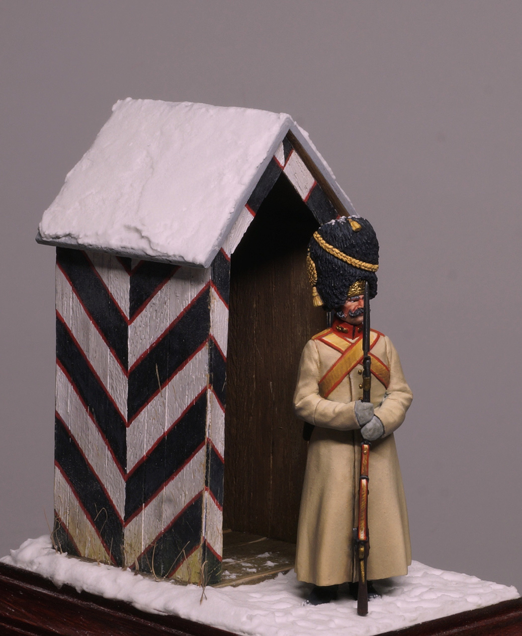 Figures: Palace grenadier, 1832, photo #3