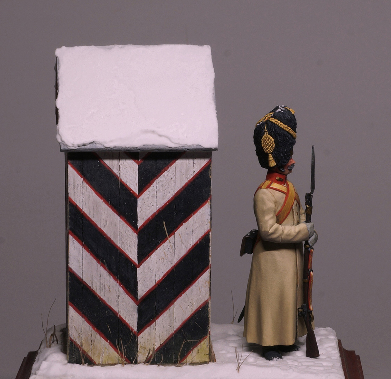 Figures: Palace grenadier, 1832, photo #4