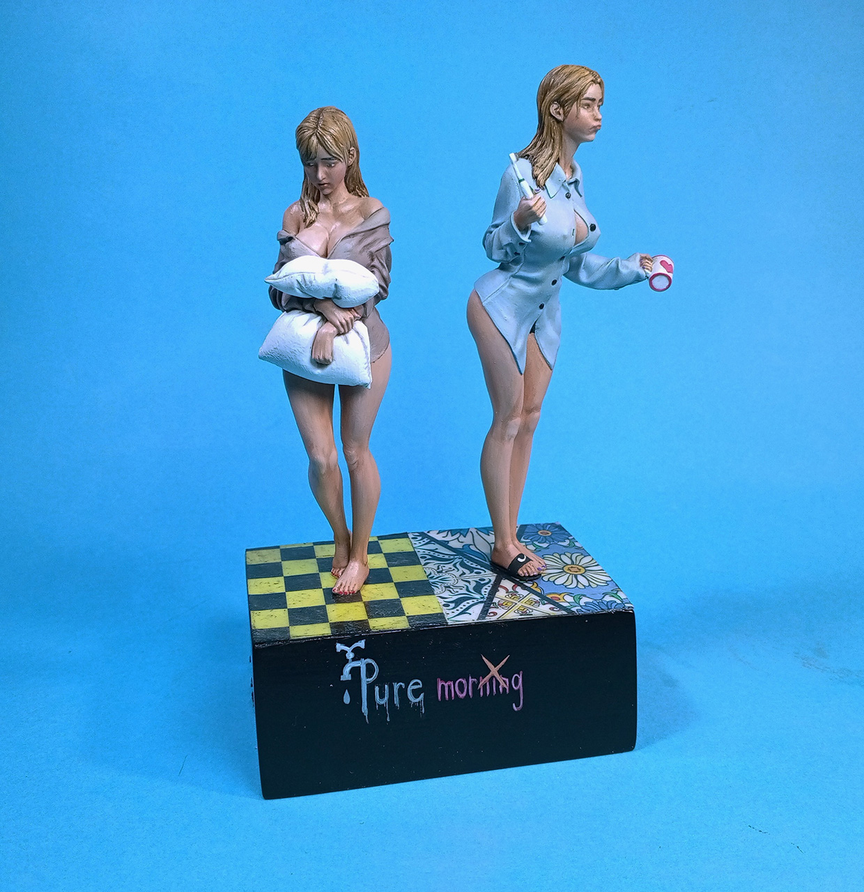 Figures: Pure Morning, photo #4