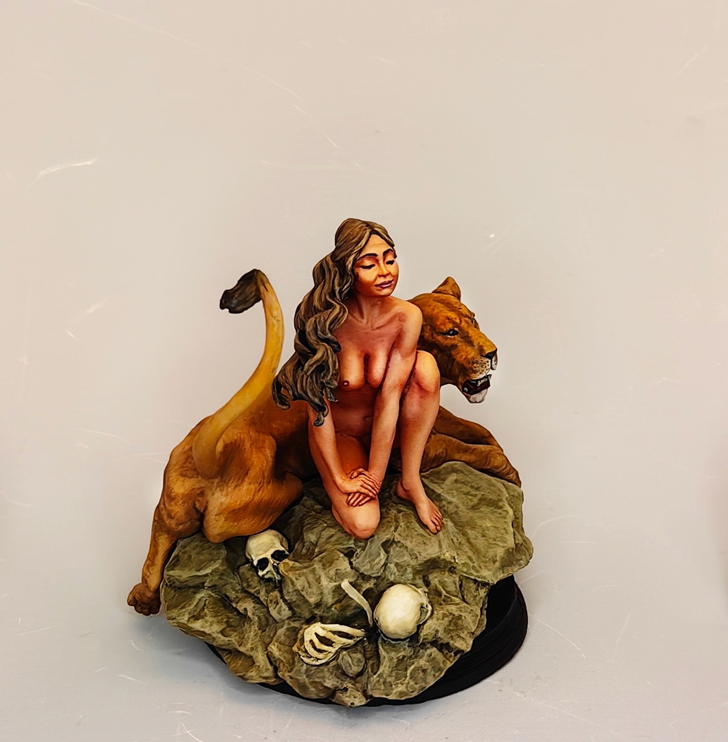 Dioramas and Vignettes:  The Living Legend, photo #3