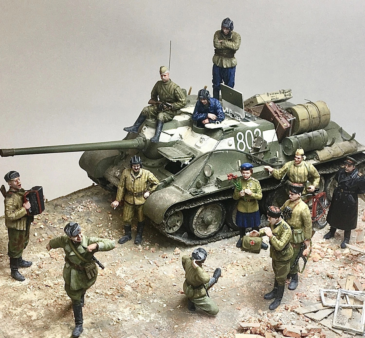 Dioramas and Vignettes: The Victors, photo #2