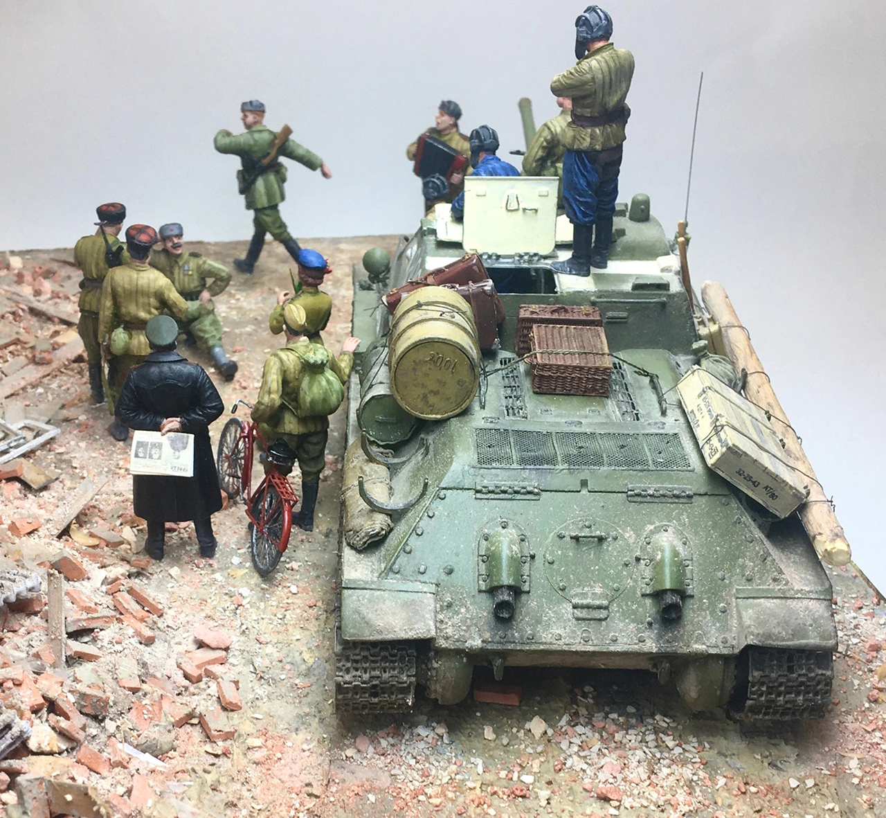 Dioramas and Vignettes: The Victors, photo #5