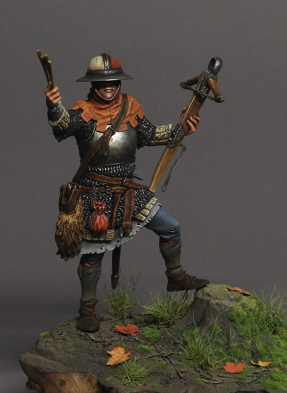 Figures: Crossbowman, 14th century, photo #1