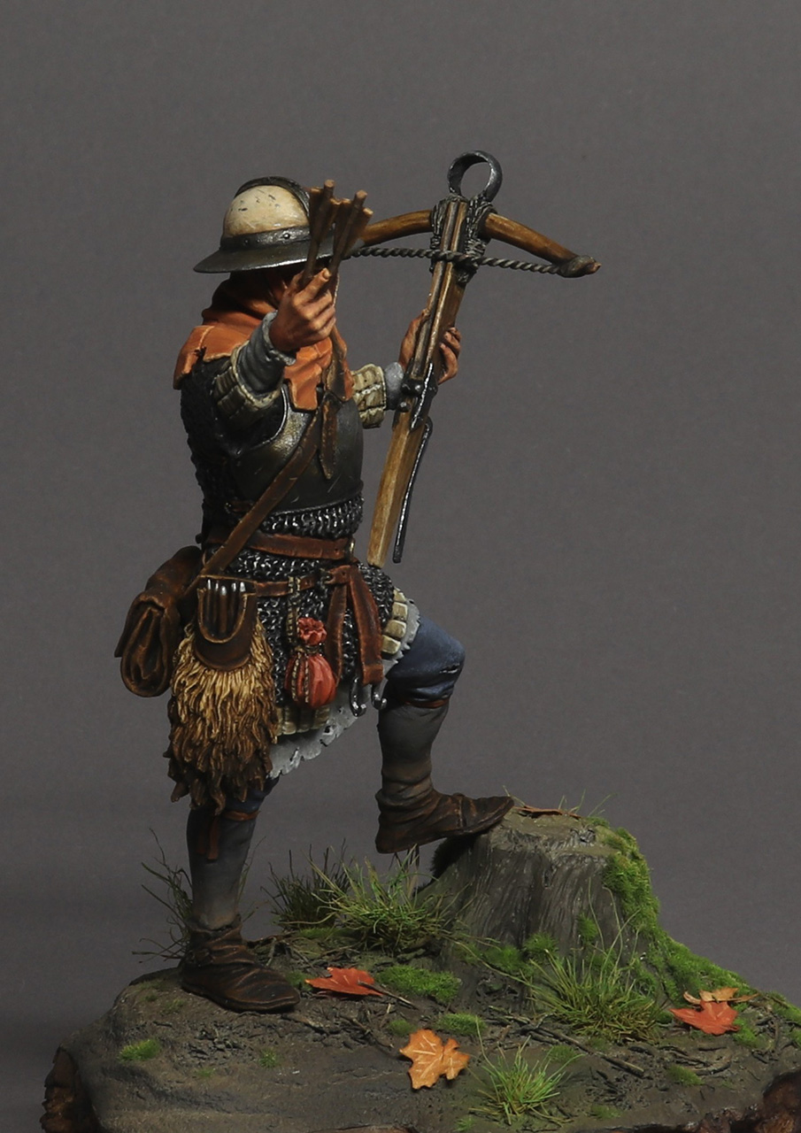 Figures: Crossbowman, 14th century, photo #2
