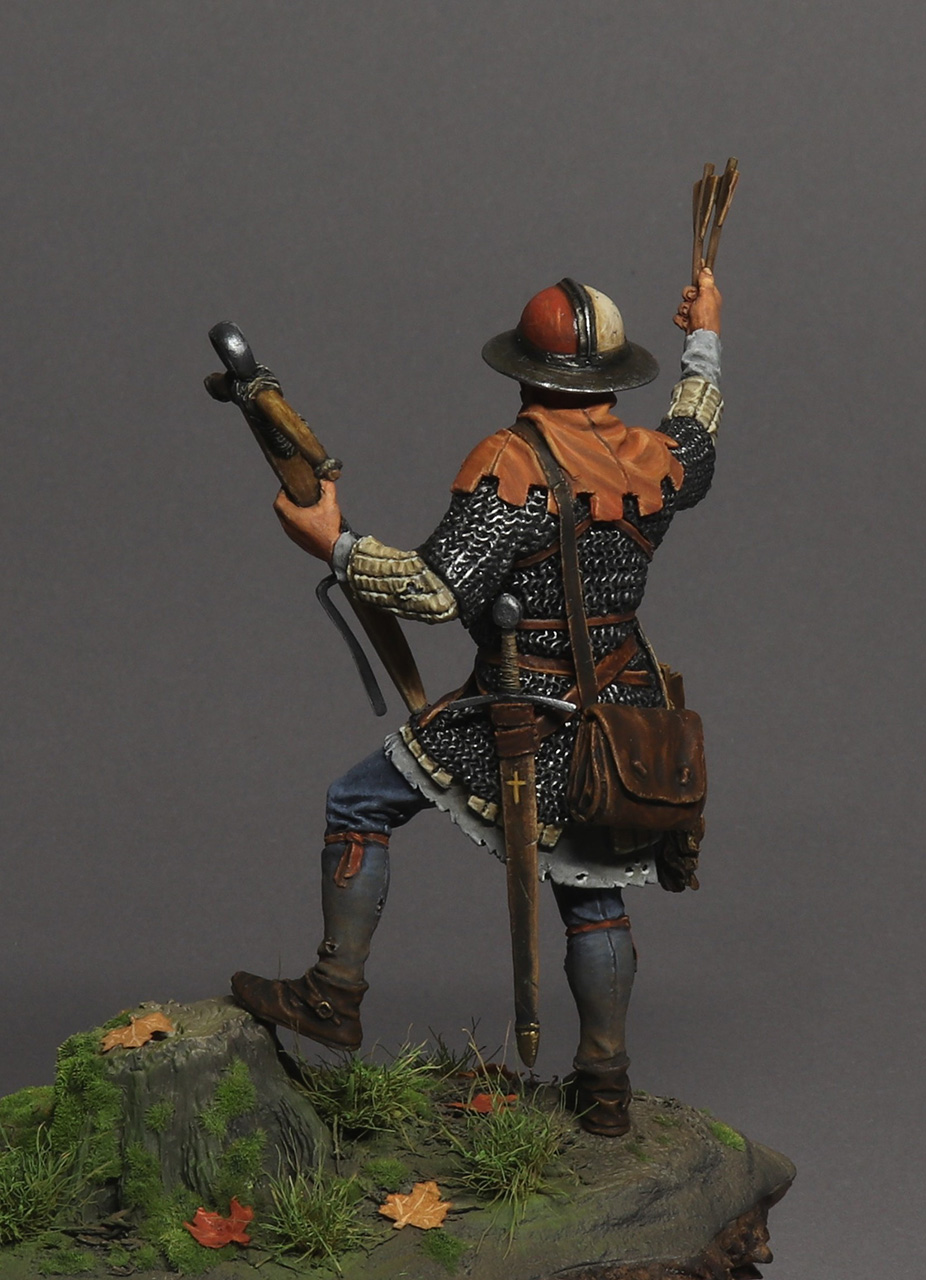 Figures: Crossbowman, 14th century, photo #5
