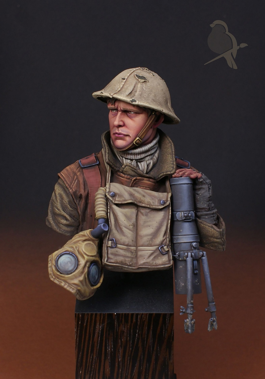 Figures: Lewis machine gunner, WWI, photo #1