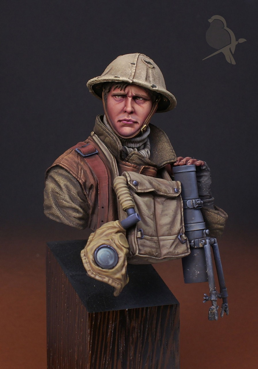 Figures: Lewis machine gunner, WWI, photo #2