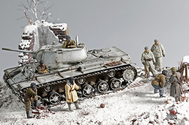 Диорамы и виньетки: Жизнь продолжается