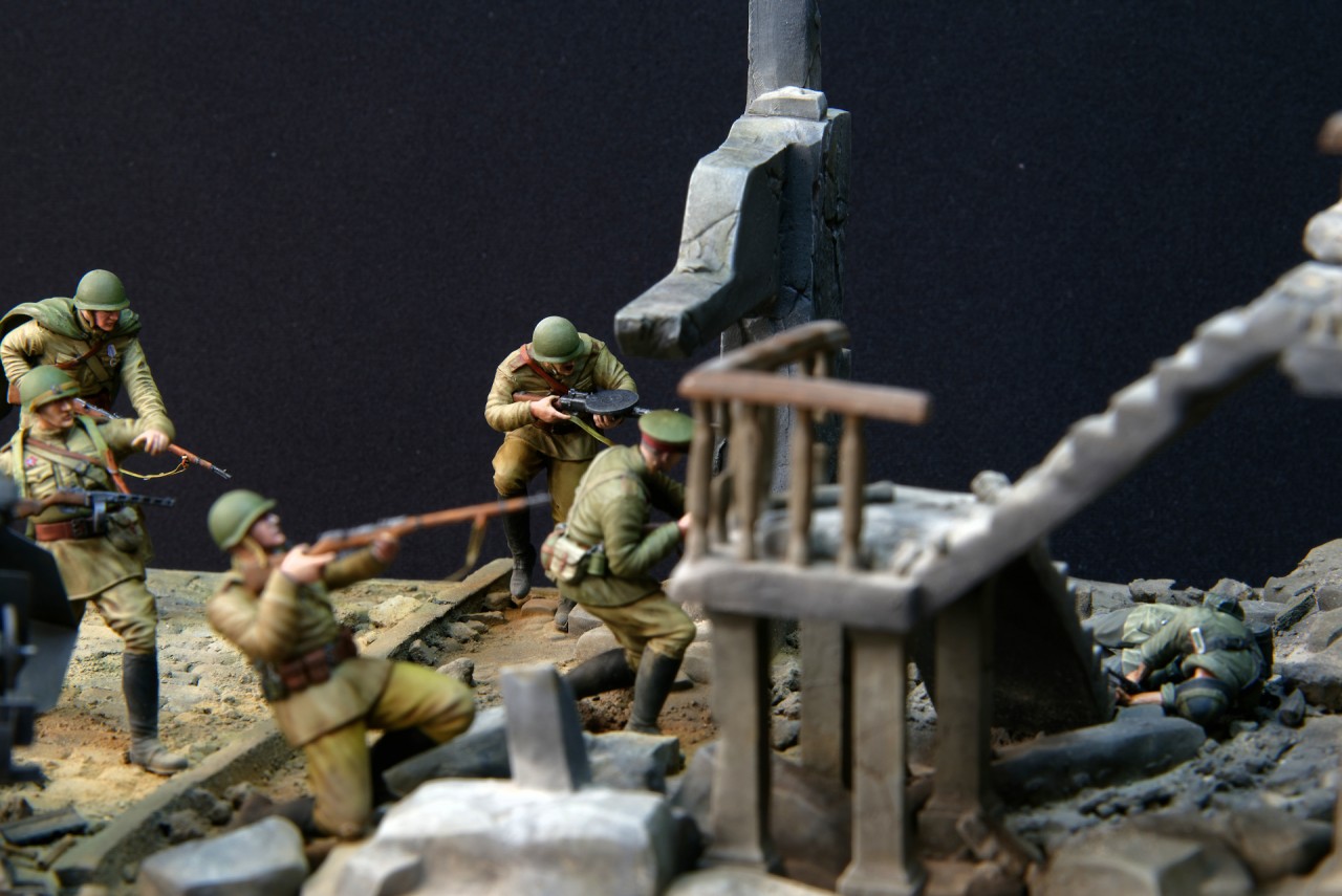 Dioramas and Vignettes: The Assault, photo #16