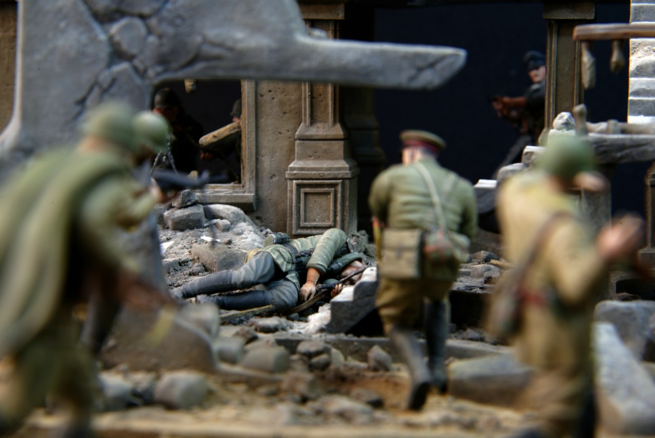 Dioramas and Vignettes: The Assault, photo #17