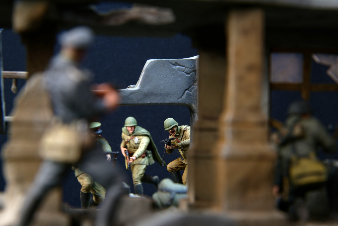 Dioramas and Vignettes: The Assault, photo #24