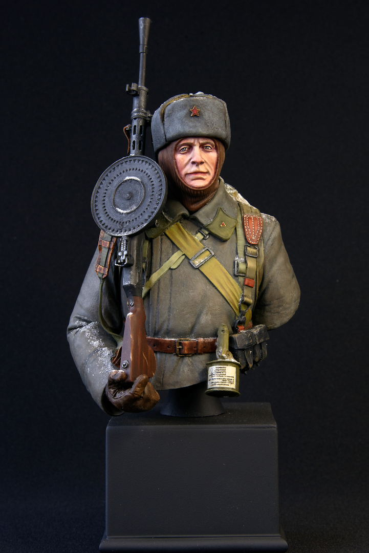 Figures: Red Army machine gunner, 1942, photo #1