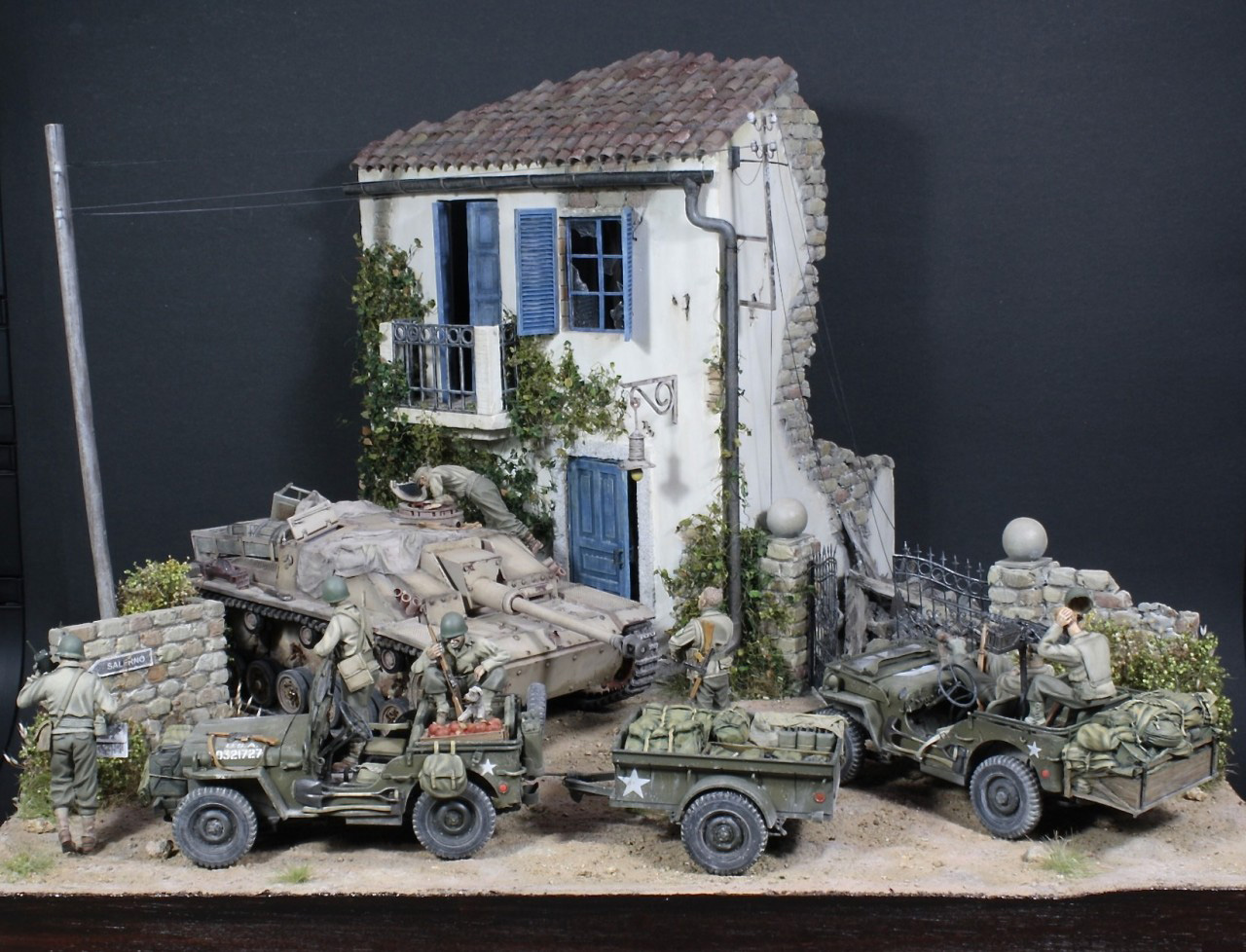 Dioramas and Vignettes: Narrow street, broad war, photo #1