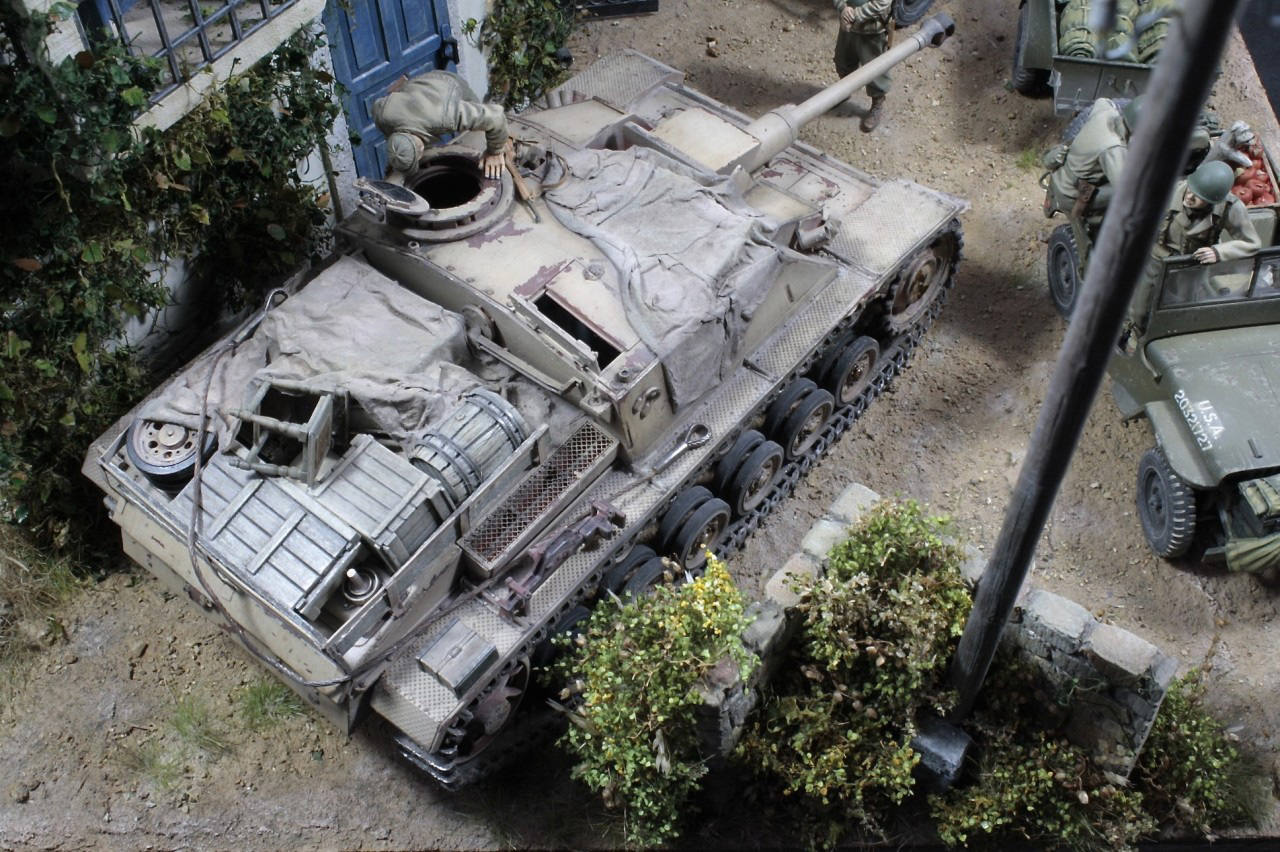 Dioramas and Vignettes: Narrow street, broad war, photo #15