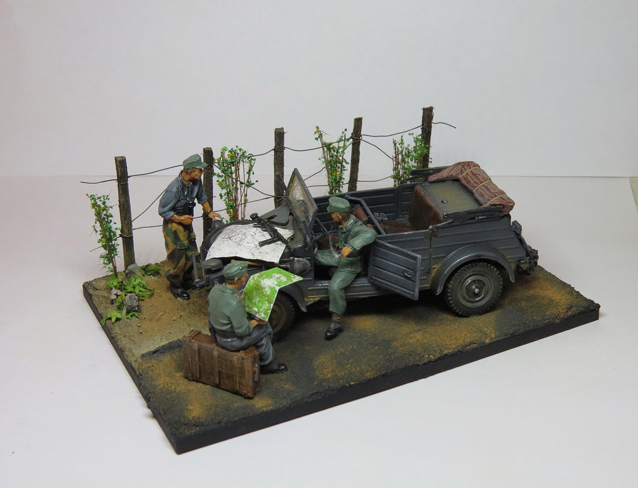 Dioramas and Vignettes: Hans, we are lost!, photo #2