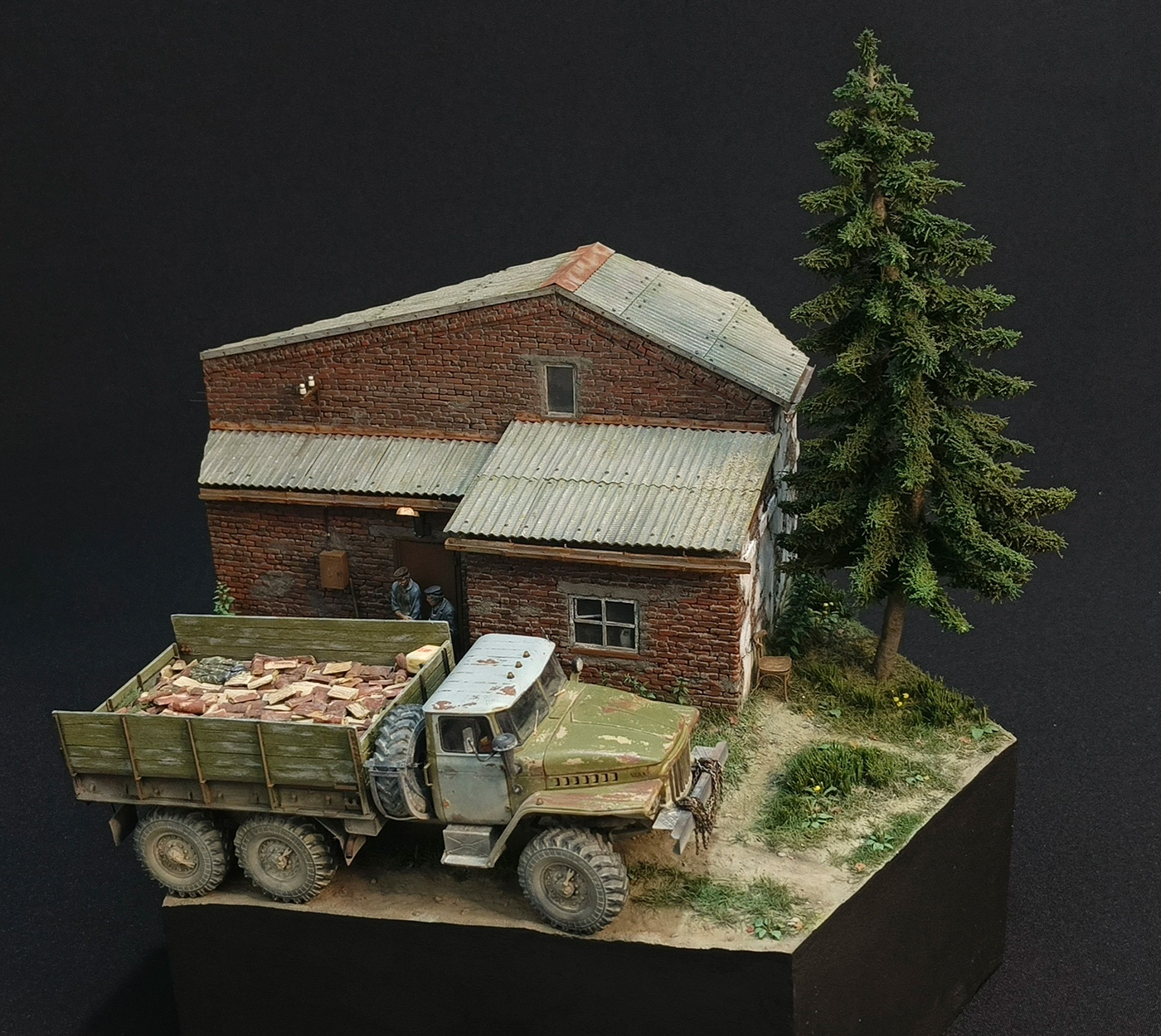Dioramas and Vignettes: Working days, photo #2