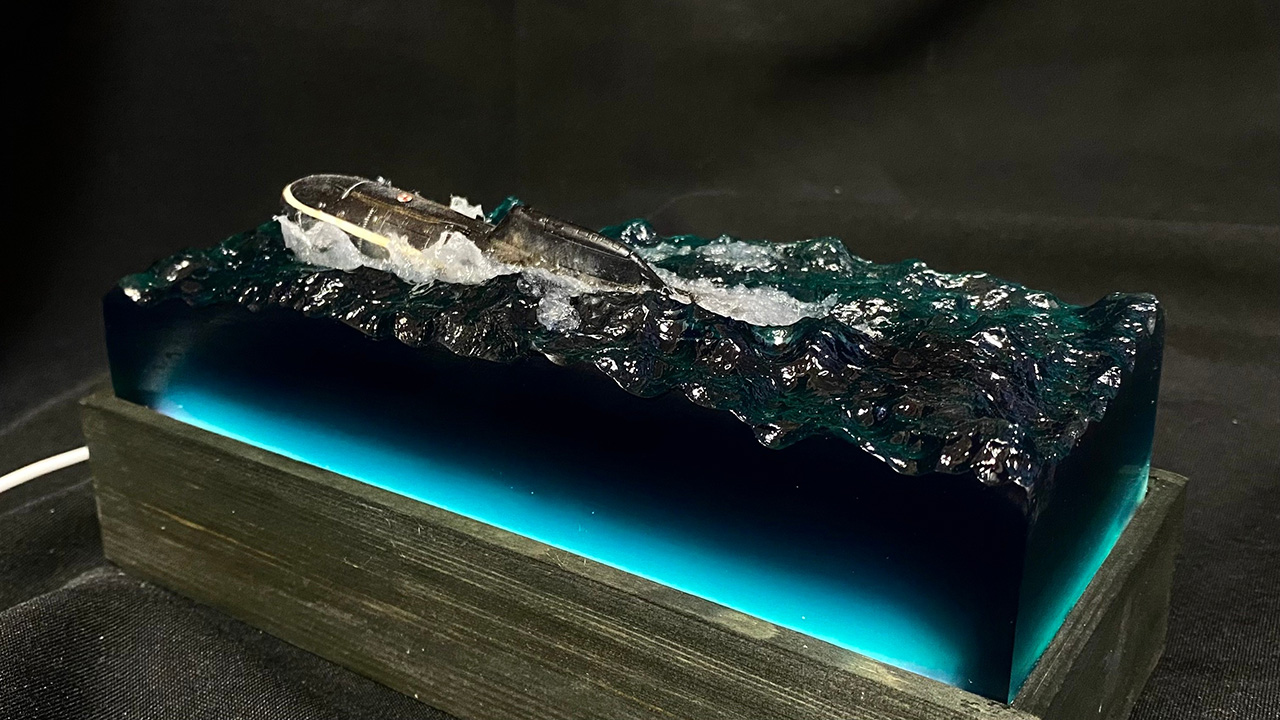 Dioramas and Vignettes: The surfacing, photo #6