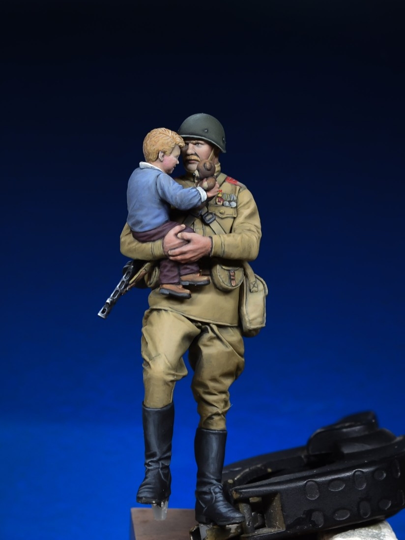 Figures: The Liberator, photo #1