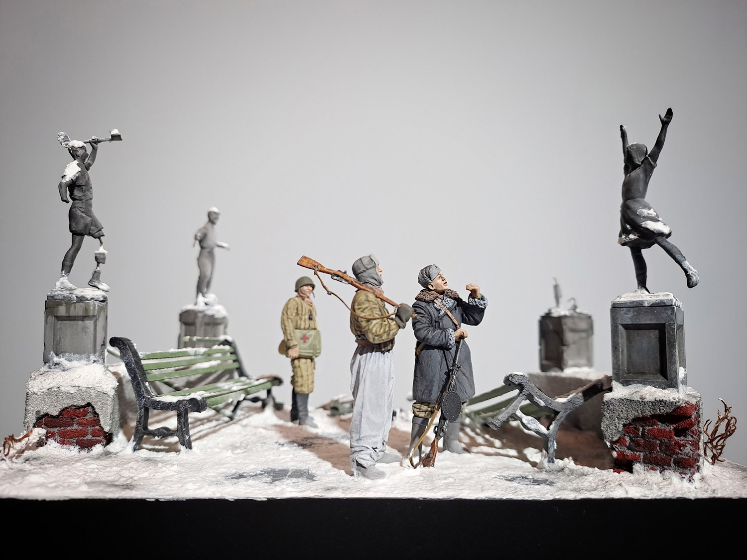 Dioramas and Vignettes: The Survivor, photo #6