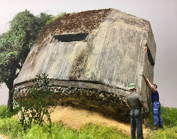 Диорамы и виньетки: Сорванная башня