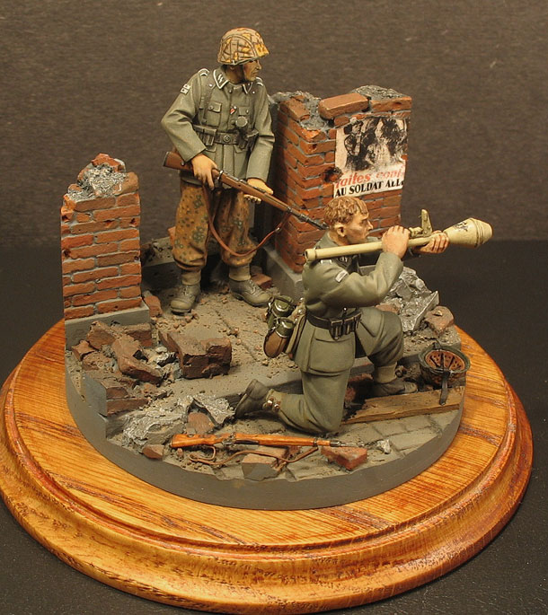 Dioramas and Vignettes: German tank hunters