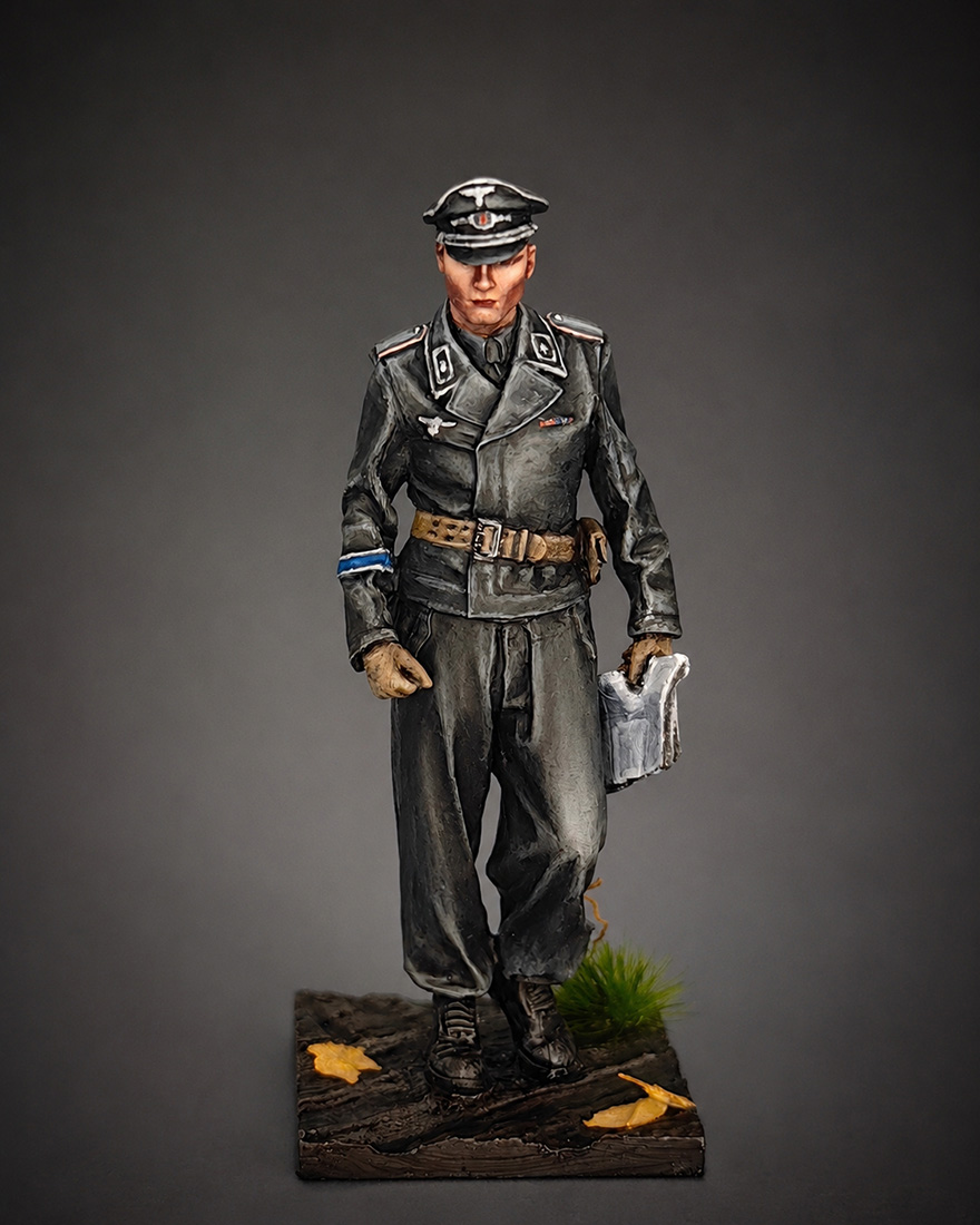 Figures: Herman Göring Panzer Leutnant, 1943, photo #3