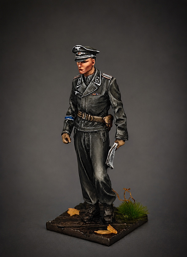 Figures: Herman Göring Panzer Leutnant, 1943