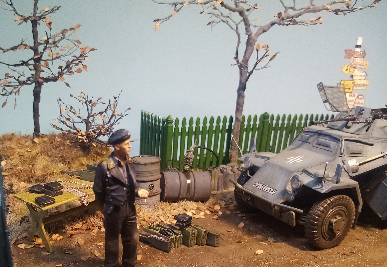Диорамы и виньетки: Техобслуживание Sd.Kfz 222. СССР, осень 1941, фото #5