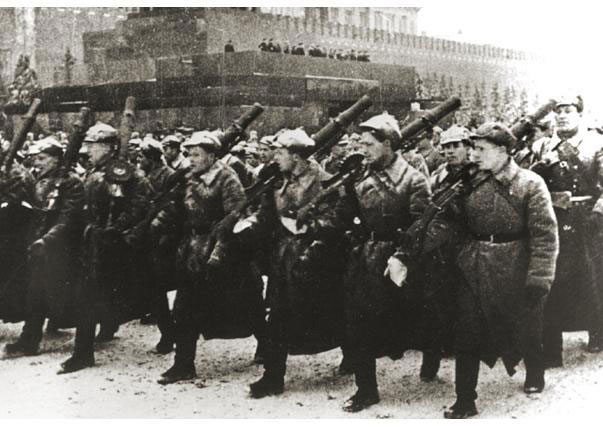 Figures: 7 november 1941. Red Square Parade., photo #5