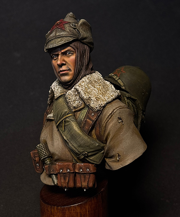 Figures: Red Army soldier. Winter war