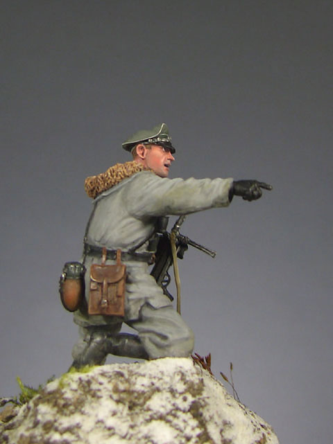 Figures: German officer, 1943, photo #4