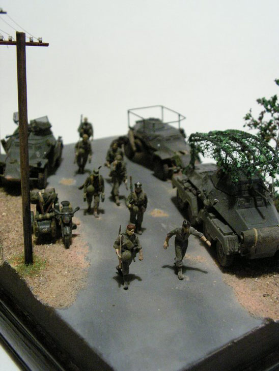Dioramas and Vignettes: Midday way to East, photo #2