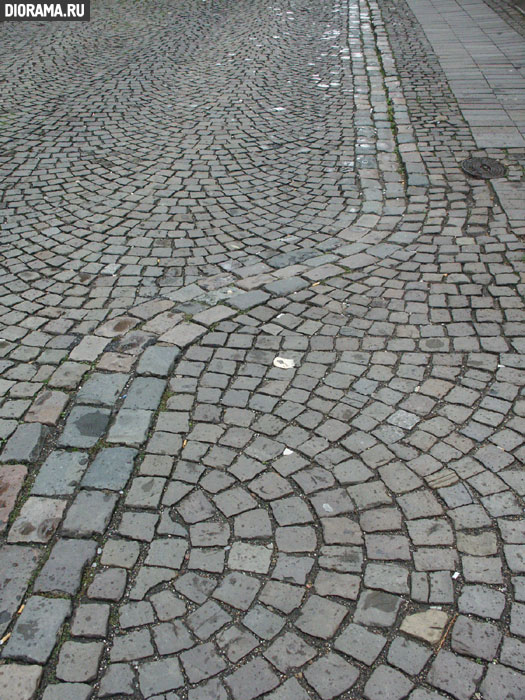 Sidewalk pavement, Cologne, West Germany (Library Diorama.Ru)