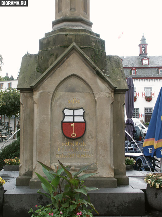 Фонтан со статуей Девы Марии, Линц, Западная Германия (Копилка Diorama.Ru)