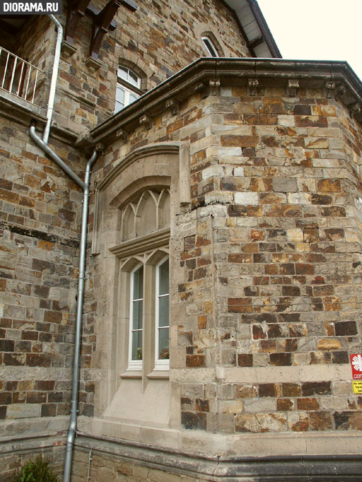 Stone house, Ahrweiler, West Germany (Library Diorama.Ru)