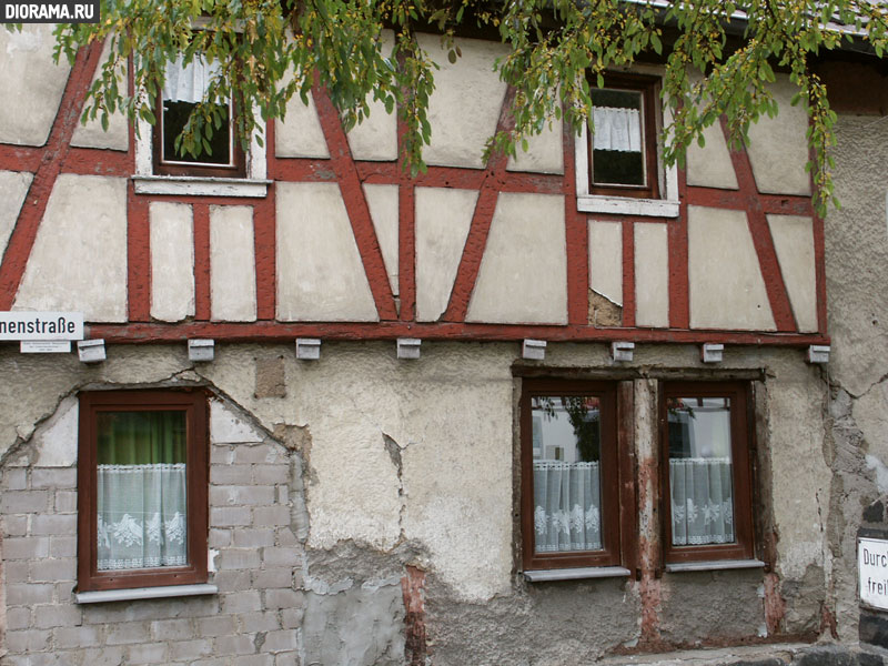 Halftimber house wall, Linz, West Germany (Library Diorama.Ru)