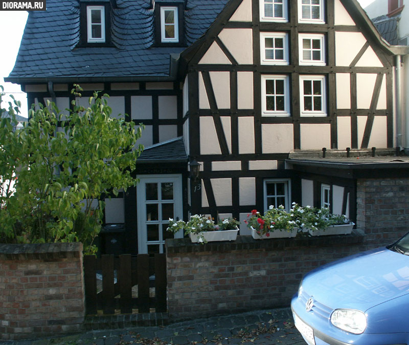 Фасад балочного дома (современная копия), Линц, Западная Германия (Копилка Diorama.Ru)