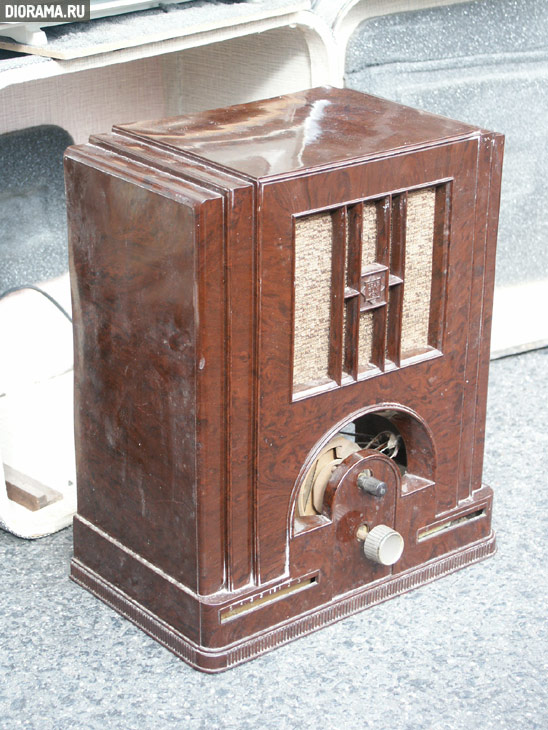 Telefunken radio set, 1930s-1950s (Library Diorama.Ru)