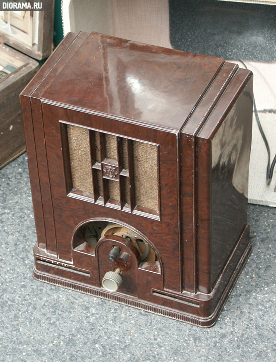 Telefunken radio set, 1930s-1950s (Library Diorama.Ru)