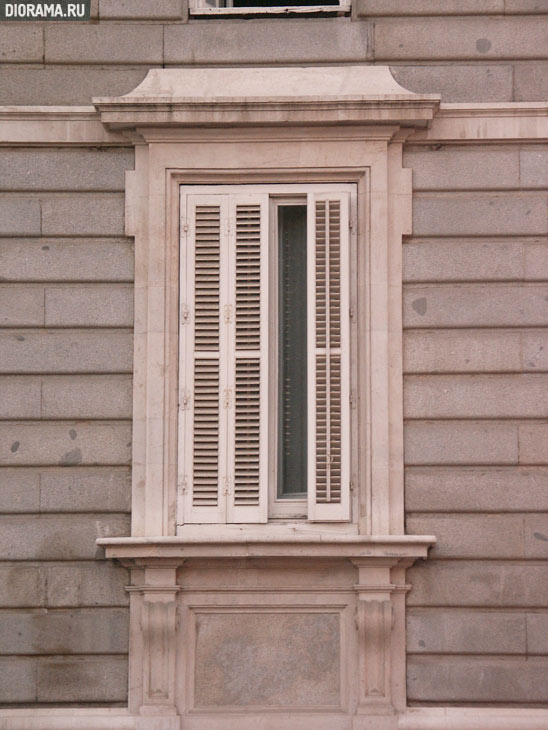 Apartment house window, Madrid (Library Diorama.Ru)