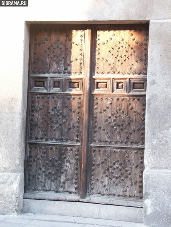 Apartment house door, Madrid (Library Diorama.Ru)