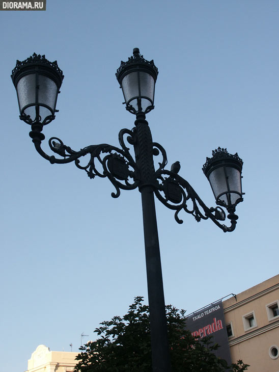 Уличный фонарь, Мадрид (Копилка Diorama.Ru)