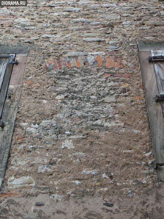 Wall, Sarreguemines, Lorraine, France (Library Diorama.Ru)