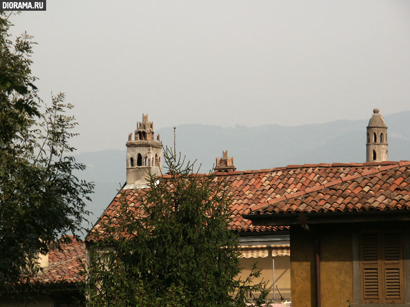Tiled roofs, Bergamo (Library Diorama.Ru)