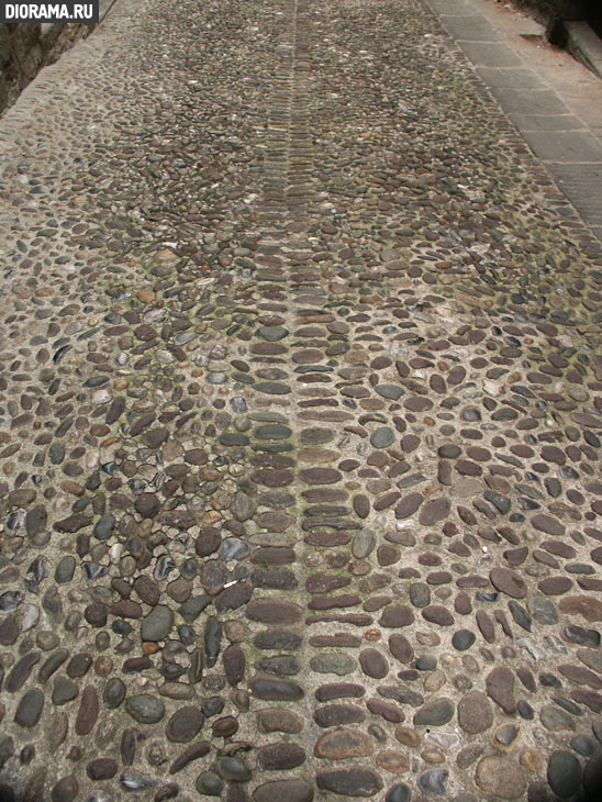 Pebble pavement, Bergamo (Library Diorama.Ru)
