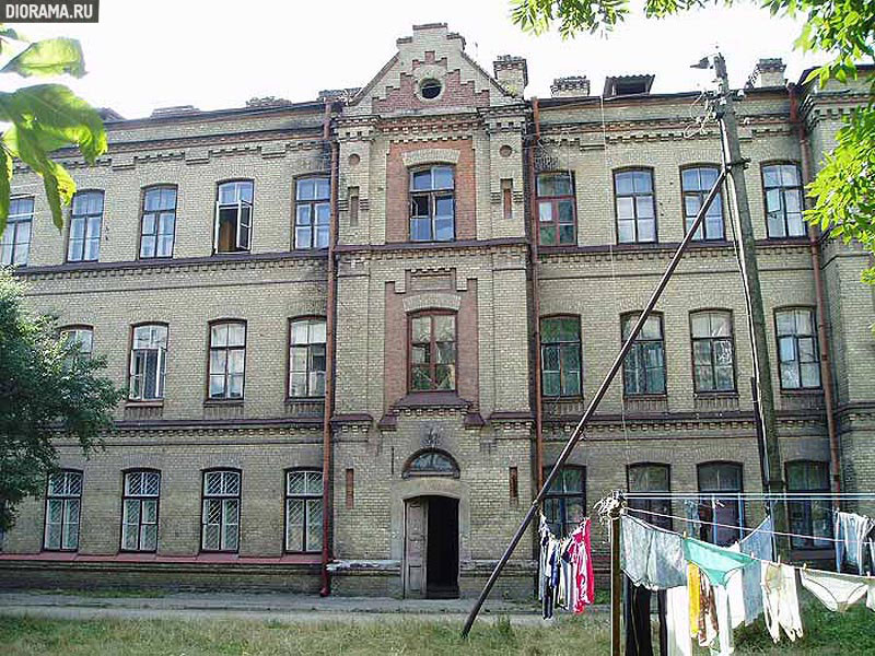 Apartment house, early XX century., Lutsk, Ukraine (Library Diorama.Ru)