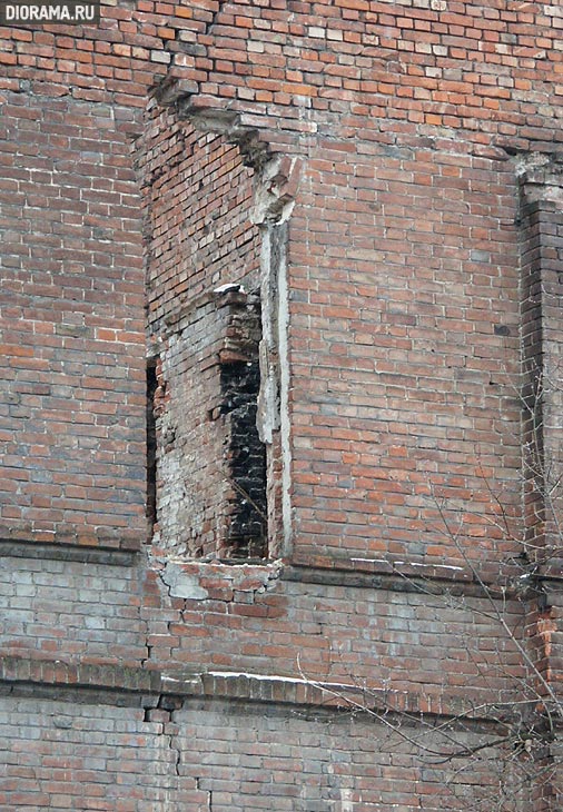 Ruinous brick building, Rostov-on-Don, Russia (Library Diorama.Ru)