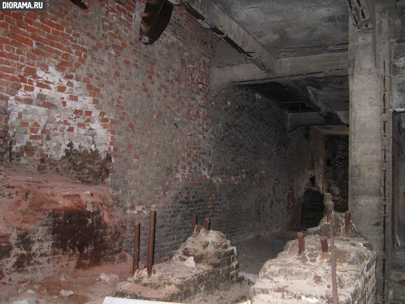 Разрушенное кирпичное здание, г.Волгоград (Копилка Diorama.Ru)
