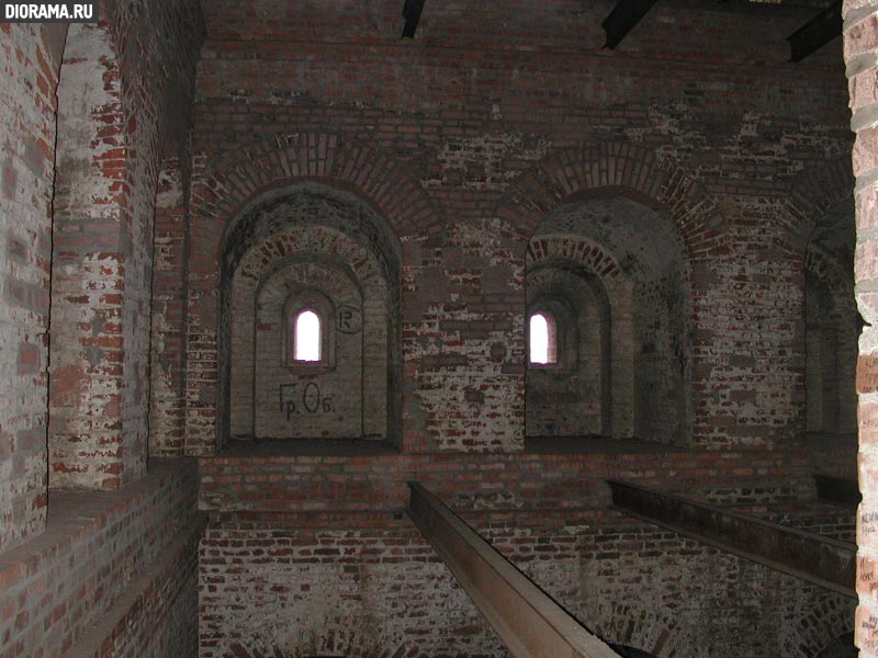 Inside the tower, Smolensk, Russia (Library Diorama.Ru)