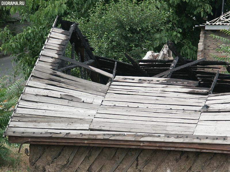 Adobe hut after fire, Rostov-on-Don, Russia (Library Diorama.Ru)